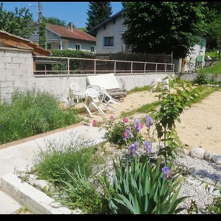 Le Studio Appartement Saint-Jean-en-Royans Buitenkant foto