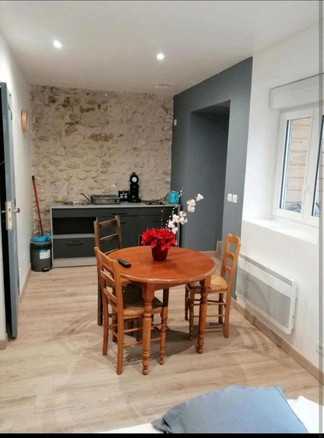 Le Studio Appartement Saint-Jean-en-Royans Buitenkant foto